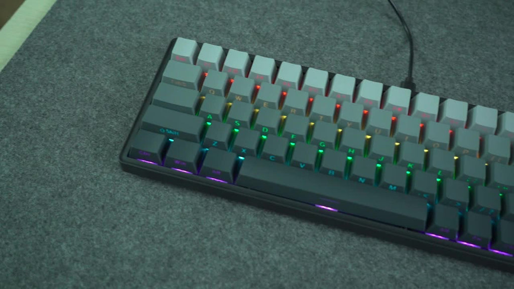 APAYADO A68 Mechanical Keyboard \u002F Compact 65% Layout \u002F Hot-Swappable 68-Key Design \u002F RGB Cool Lighting \u002F Suitable for Gamers \u002F Wired USB Connection