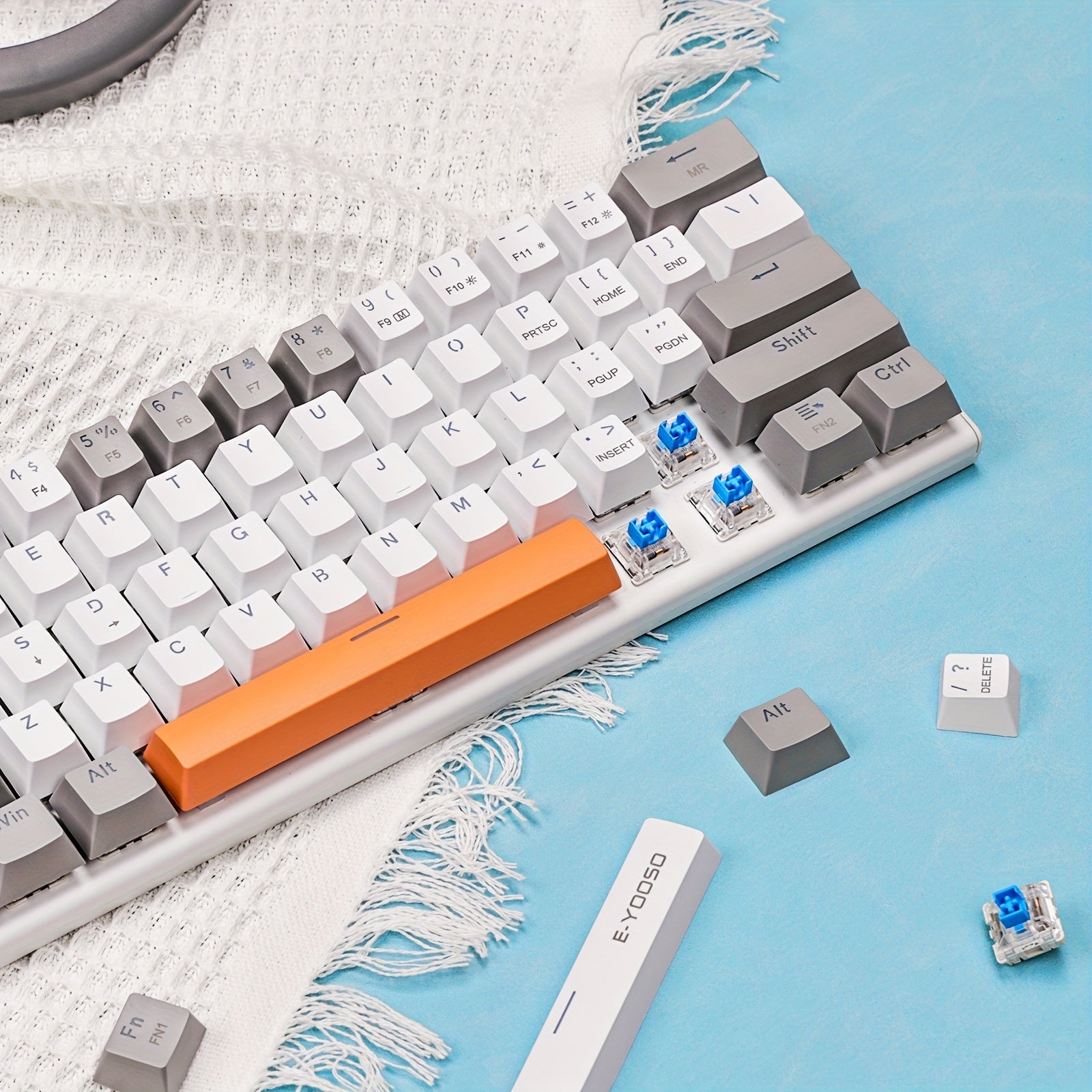 E-YOOSO Z11 60% Mechanical Keyboard, Mechanical Gaming Keyboard Wired With LED Backlit, Ultra-Compact 60 Percent Computer Keyboard For Windows, Mac OS Black Gray, White Gray